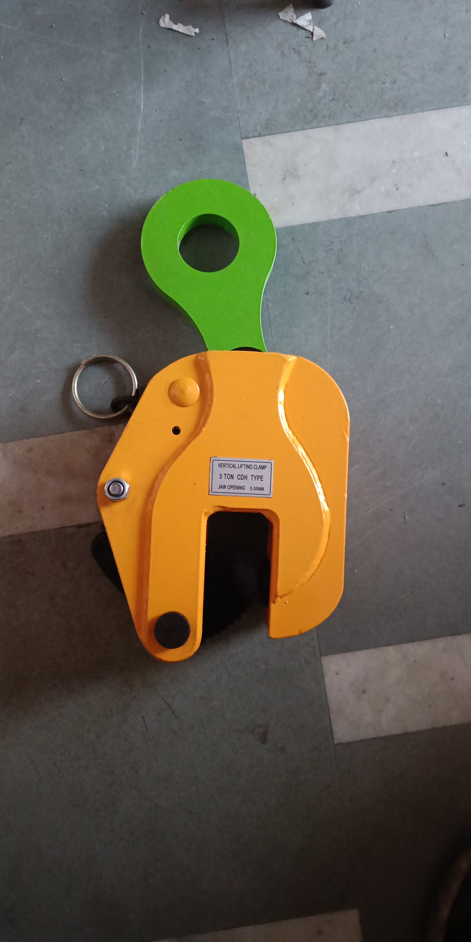 Vertical Plate Lifting Clamp